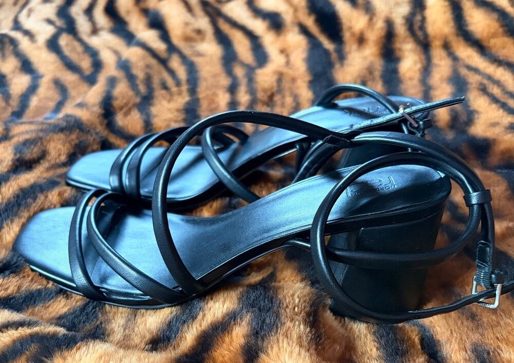 Nordstrom rack Black chunky heel size 9